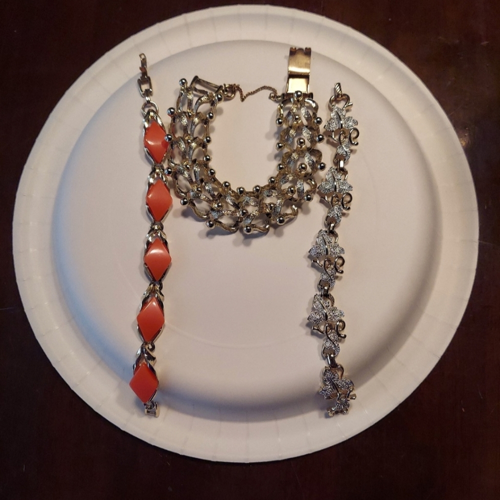Y2k LIKE NEW BRACELET PREMIUM WARDROBE OF 3! CORAL & SILVER